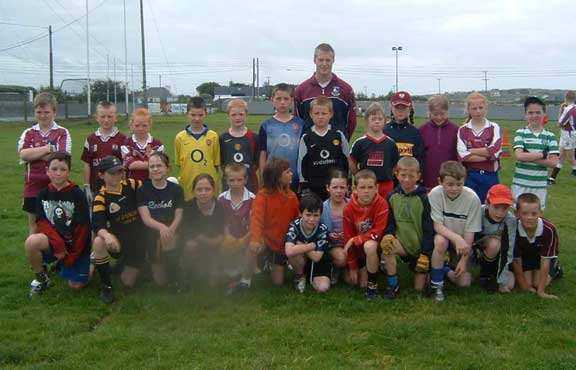 Faoi 10 le Fiachra