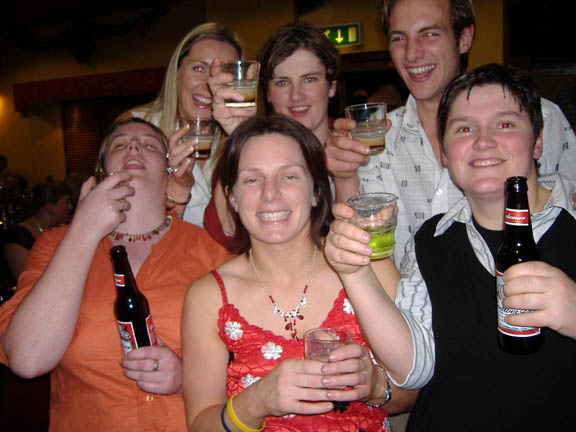 Cuid den fhoireann S�isear