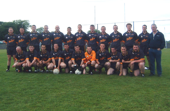 An Fhoireann Idirmheánach 2004